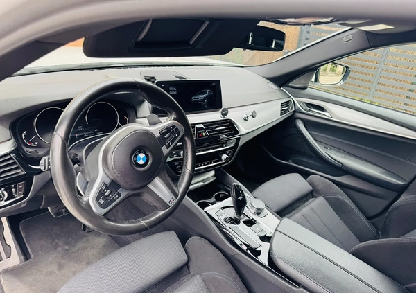 BMW Seria 5 cena 144900 przebieg: 102000, rok produkcji 2018 z Zabrze małe 277